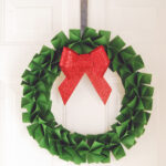 DIY Paper Holiday Wreath