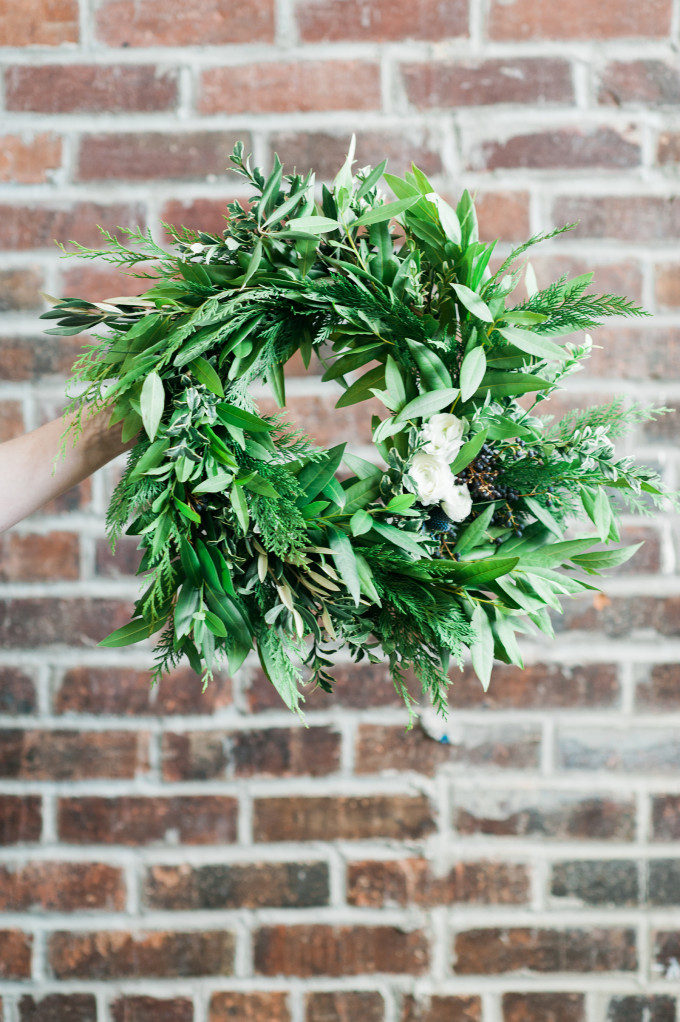 A WREATH-MAKING BRIDAL SHOWER FOR THE HOLIDAYS