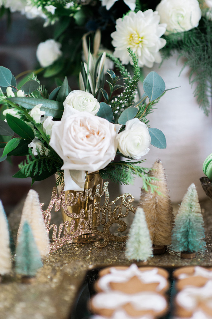 A WREATH-MAKING BRIDAL SHOWER FOR THE HOLIDAYS