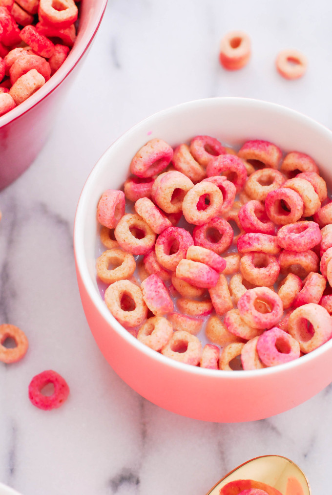 DIY Pink & Red Tinted Cheerios