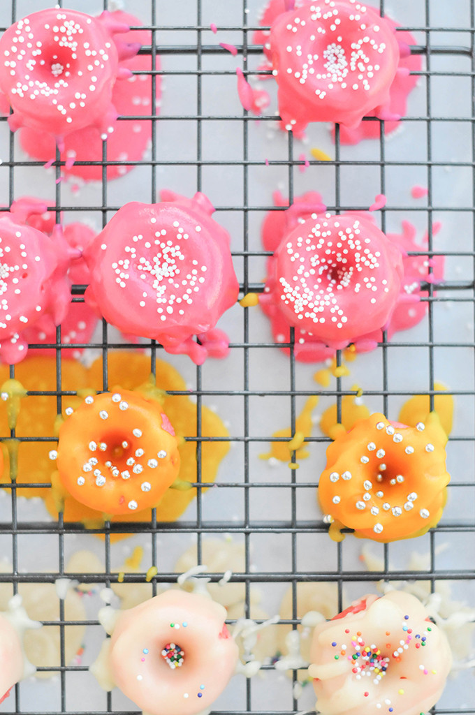 Taste It \\ Pink Strawberry Mini Donuts 