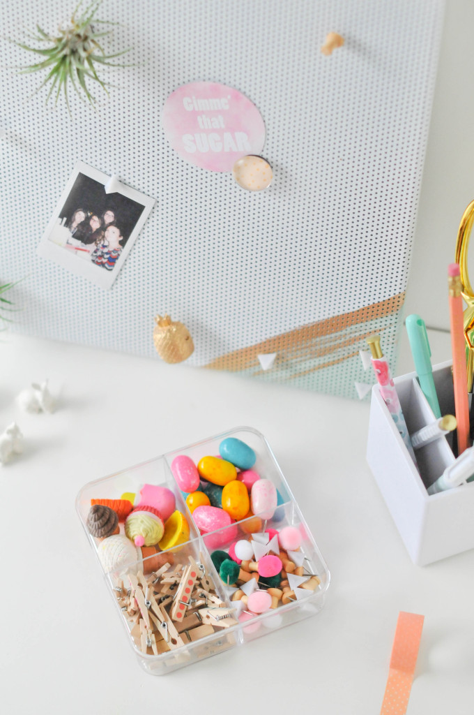 DIY Painted Magnet Board