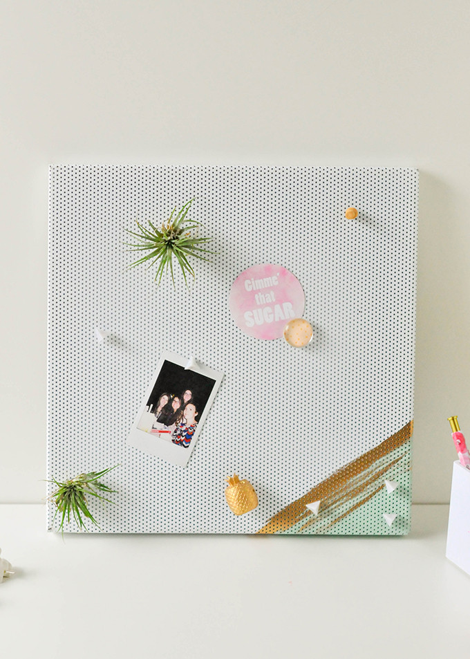 DIY Painted Magnet Board