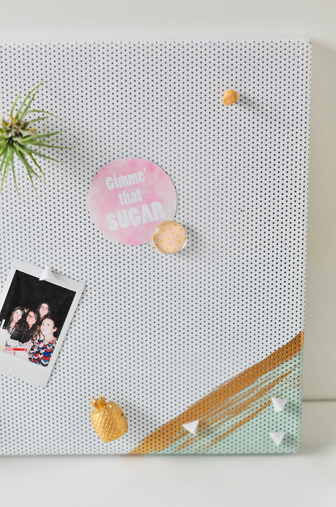 DIY Painted Magnet Board