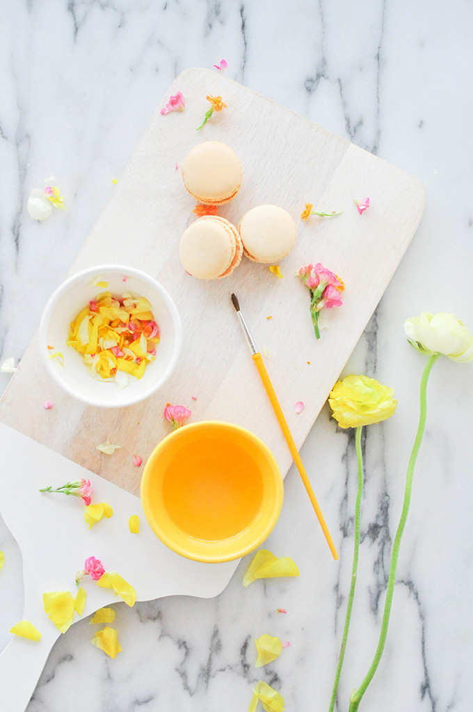 DIY Edible Flower Macarons