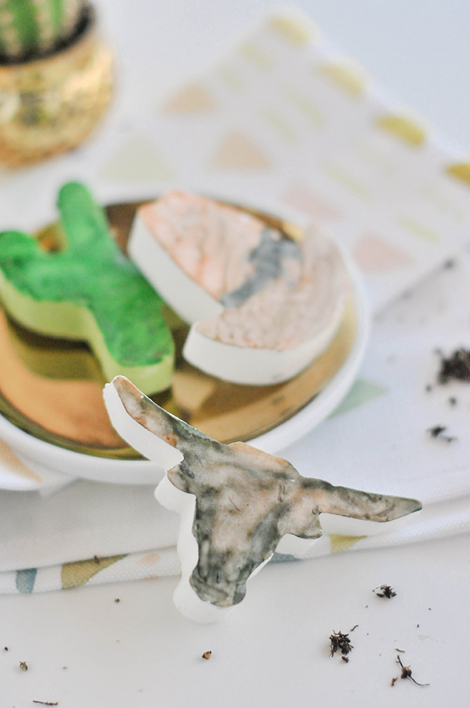 DIY Watercolor Desert Chocolates