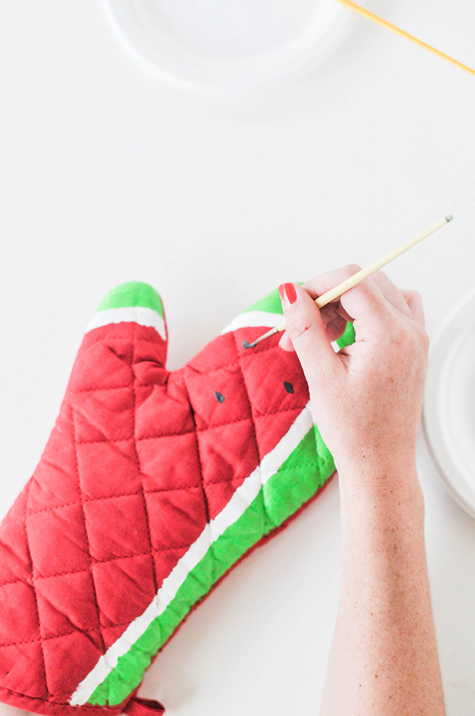 DIY Fruit Oven Mitts