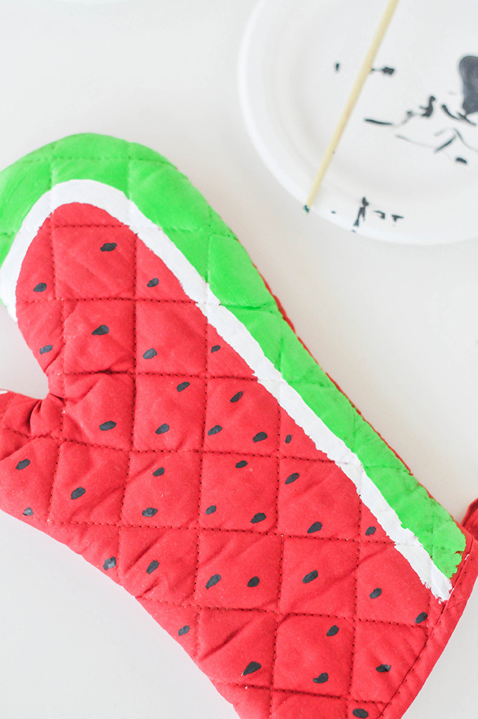 DIY Fruit Oven Mitts