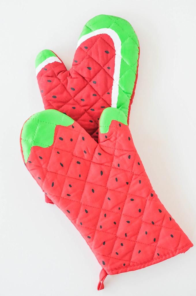 DIY Fruit Oven Mitts