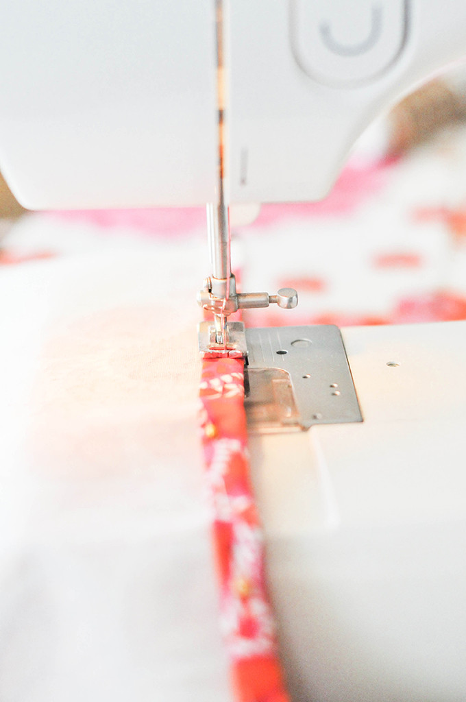 DIY Pom Pom Dinner Napkins