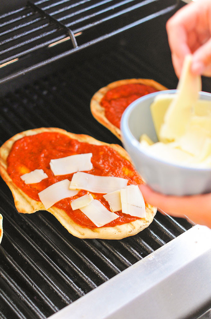 Grilled Margherita Pizza 