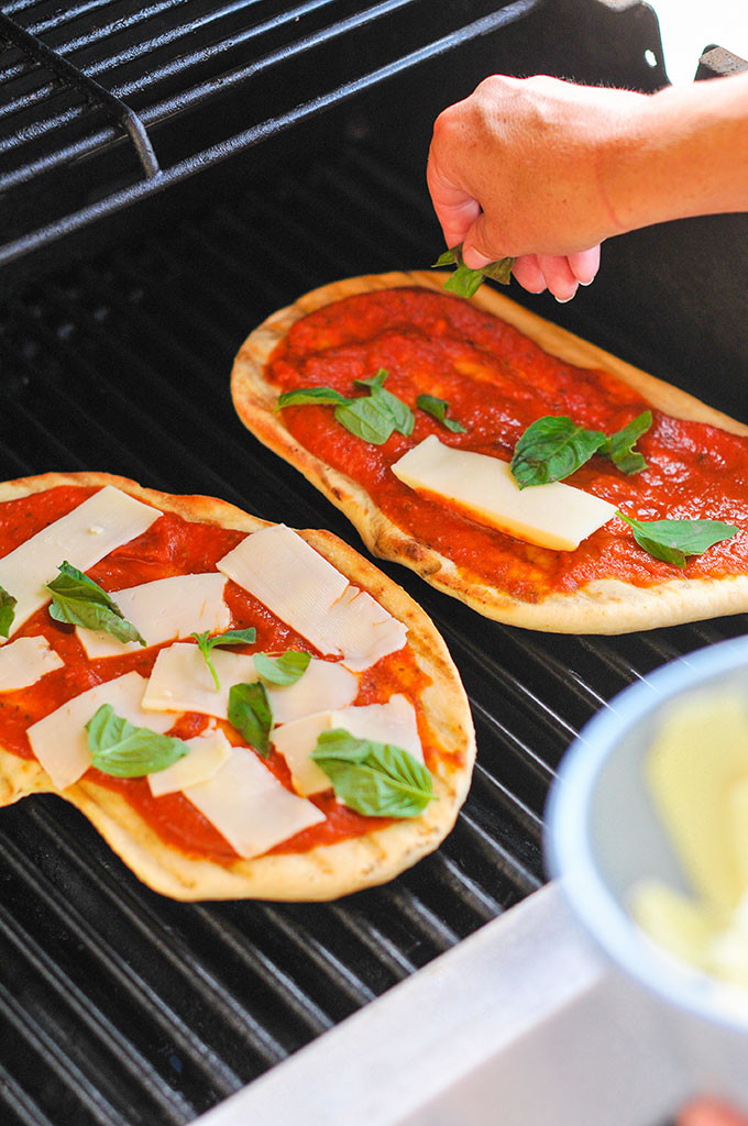 Grilled Margherita Pizza 