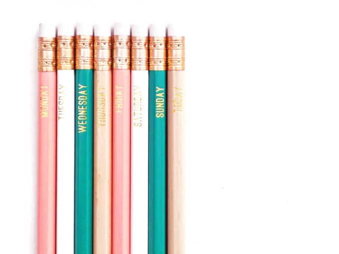 day of the week pencils via @theproperblog