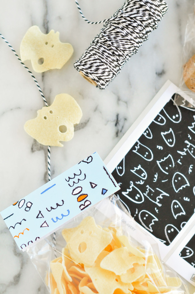 Halloween Printables via @theproperblog