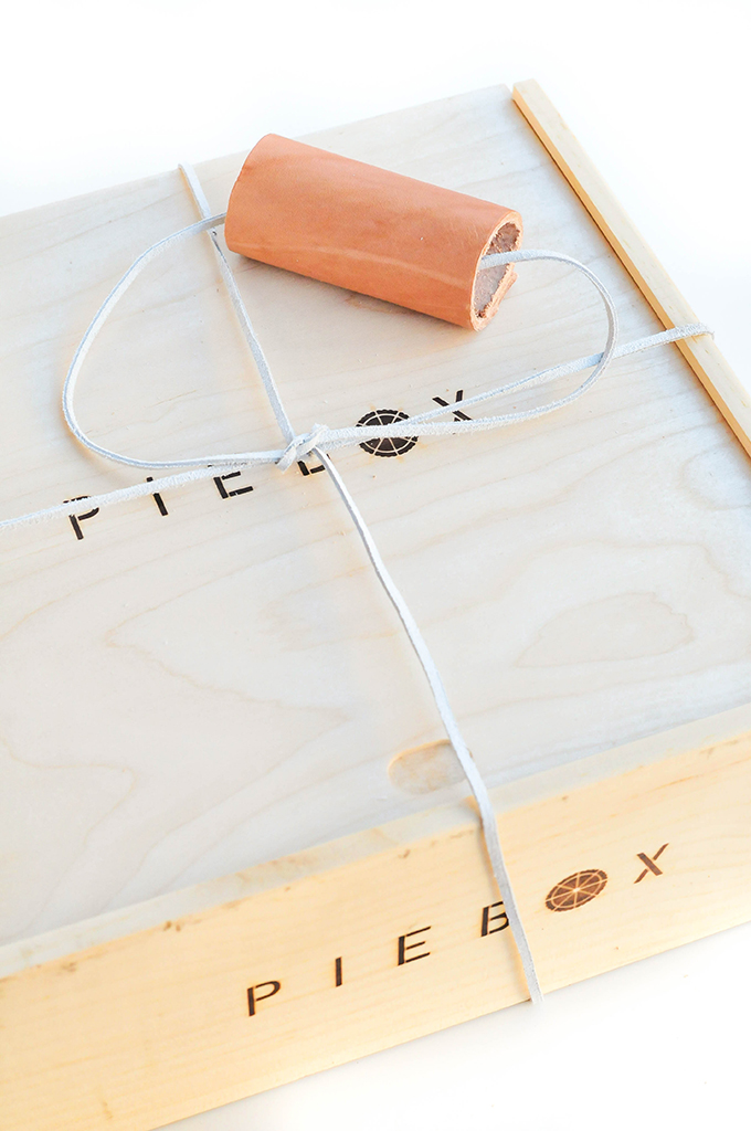 DIY Leather Cord Pie Carrier by @theproperblog