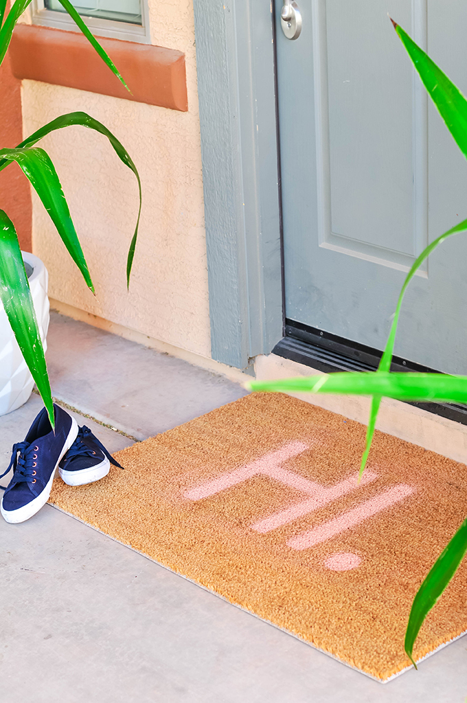  DIY Typography Doormat | www.theproperblog.com