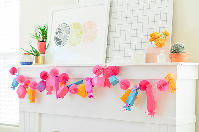 DIY Paper Gift Box Garland