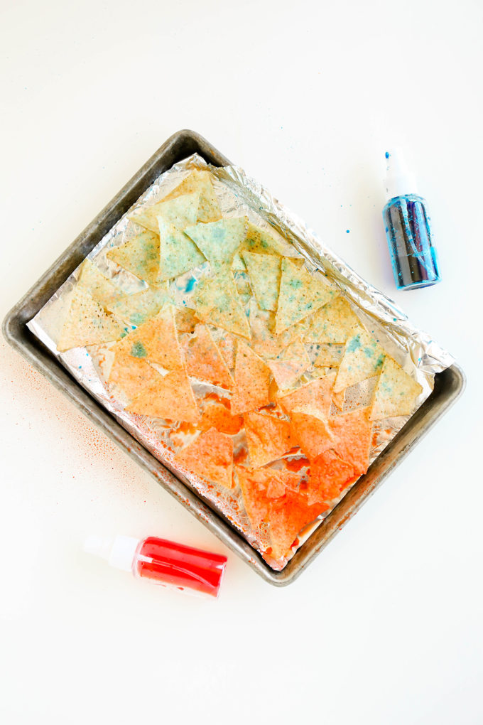 Edible Patriotic Chips For The 4th of July \\ www.theproperblog.com