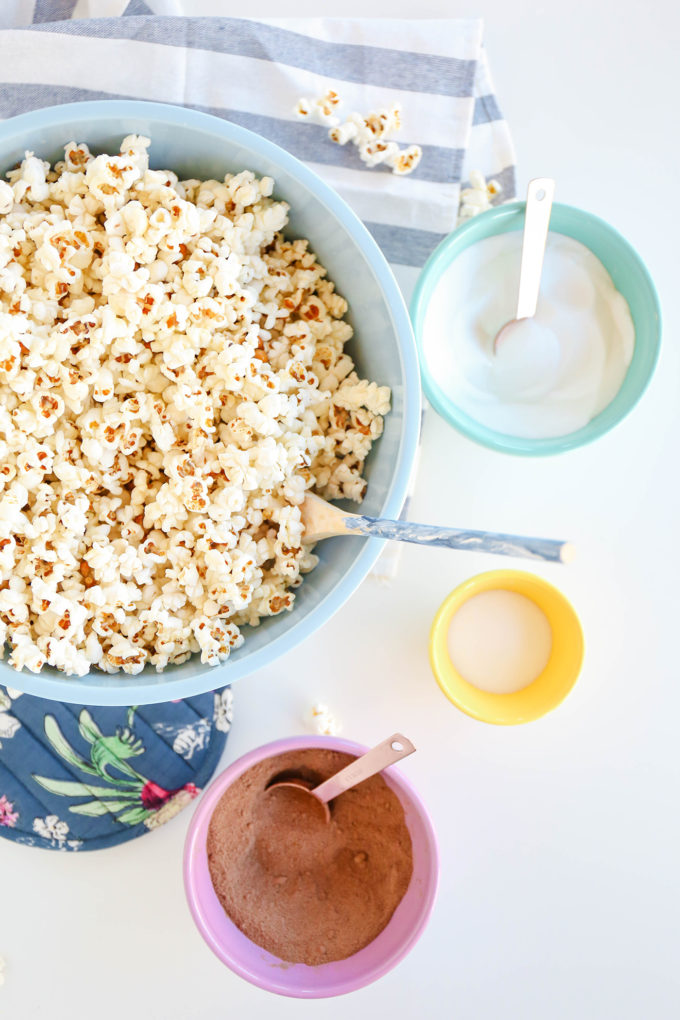  Dusted Chocolate Popcorn (A Skinny Pop Hack!) 