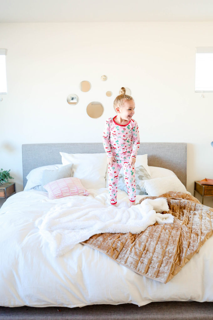 Gift It \\ 13 Fave Gifts For The Pajama Lover