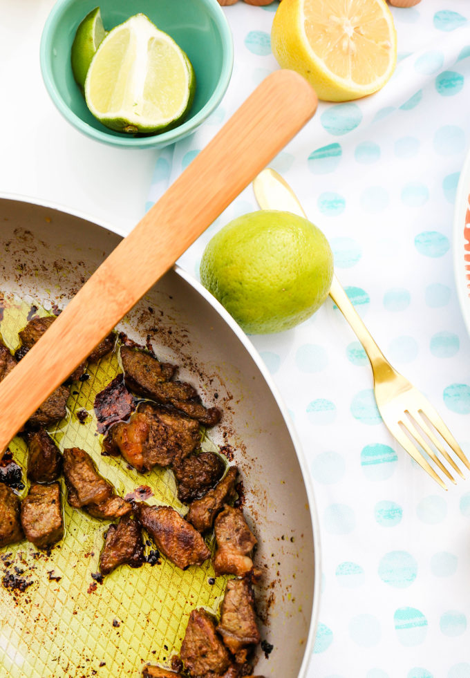 #TasteIt \\ Indian Spiced Steak Tacos Recipe 