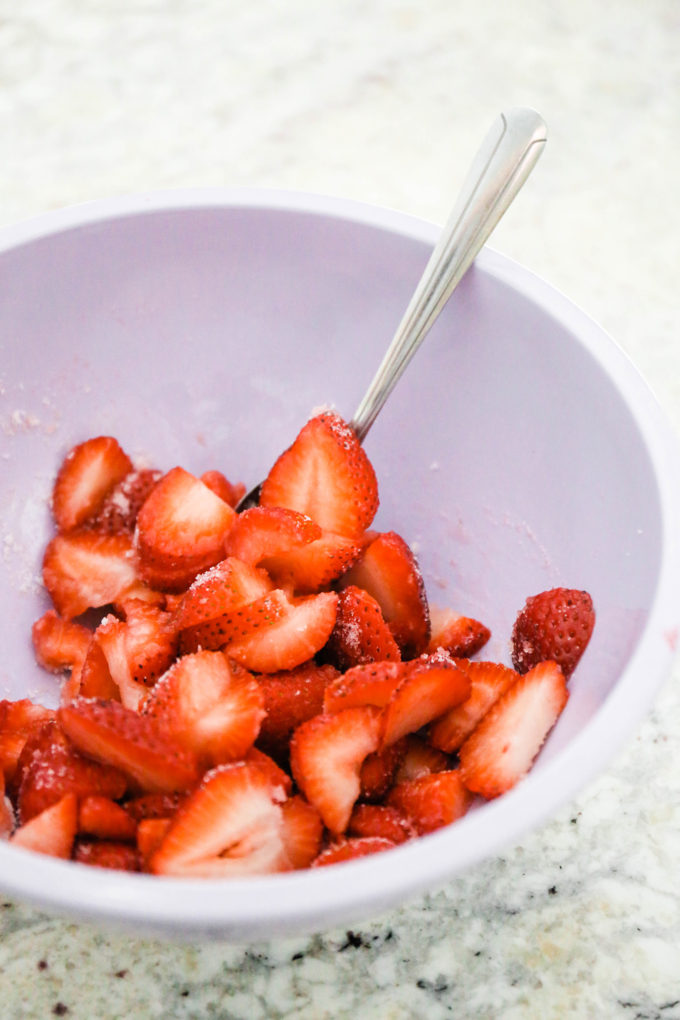 strawberries in sugar 