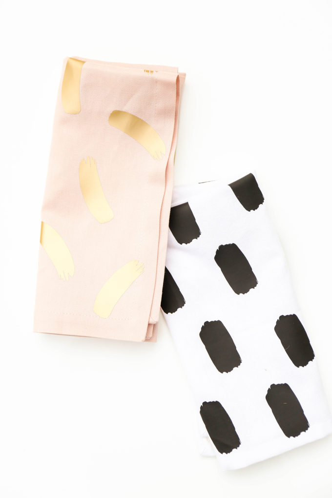 MakeIt \\ DIY Abstract Napkins with Simple Iron-On Patterns 