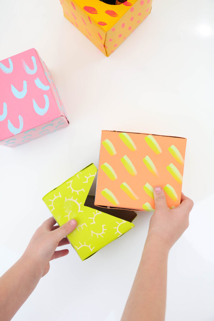 Make It \\ DIY Gift Wrap with Upcycled Kleenex Boxes 