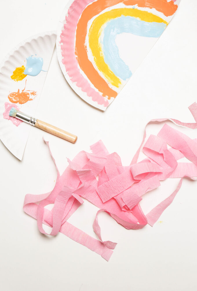 tissue streamers pink