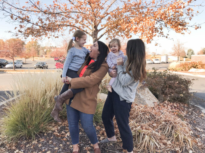 Real Talk with Real Moms \\ Traveling With Kids & How We Make It Work