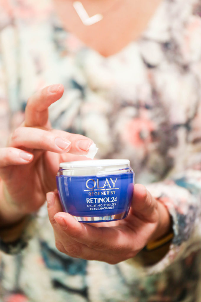 closeup shot of Olay Retinol24