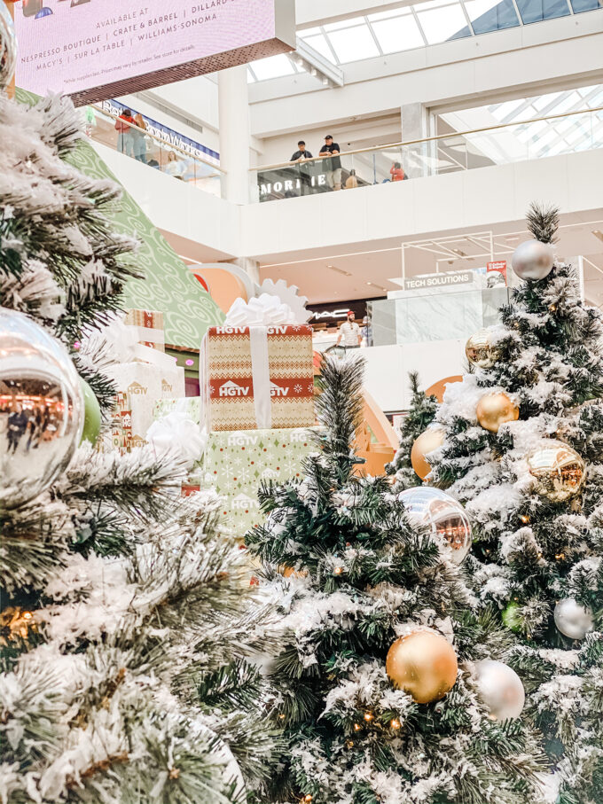 mall christmas trees 