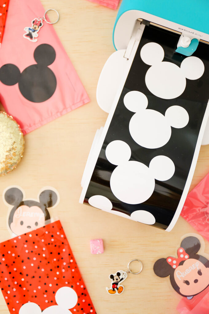 cricut joy making disney mickey stickers