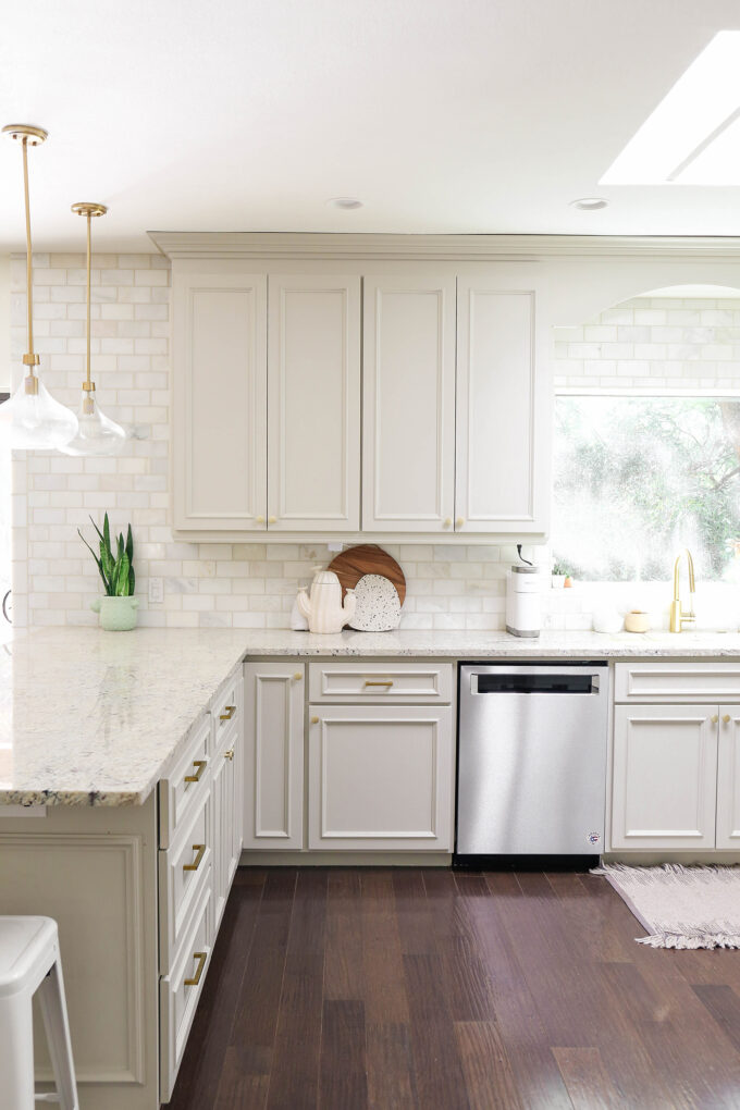 How To Paint Kitchen Cabinets By Yourself