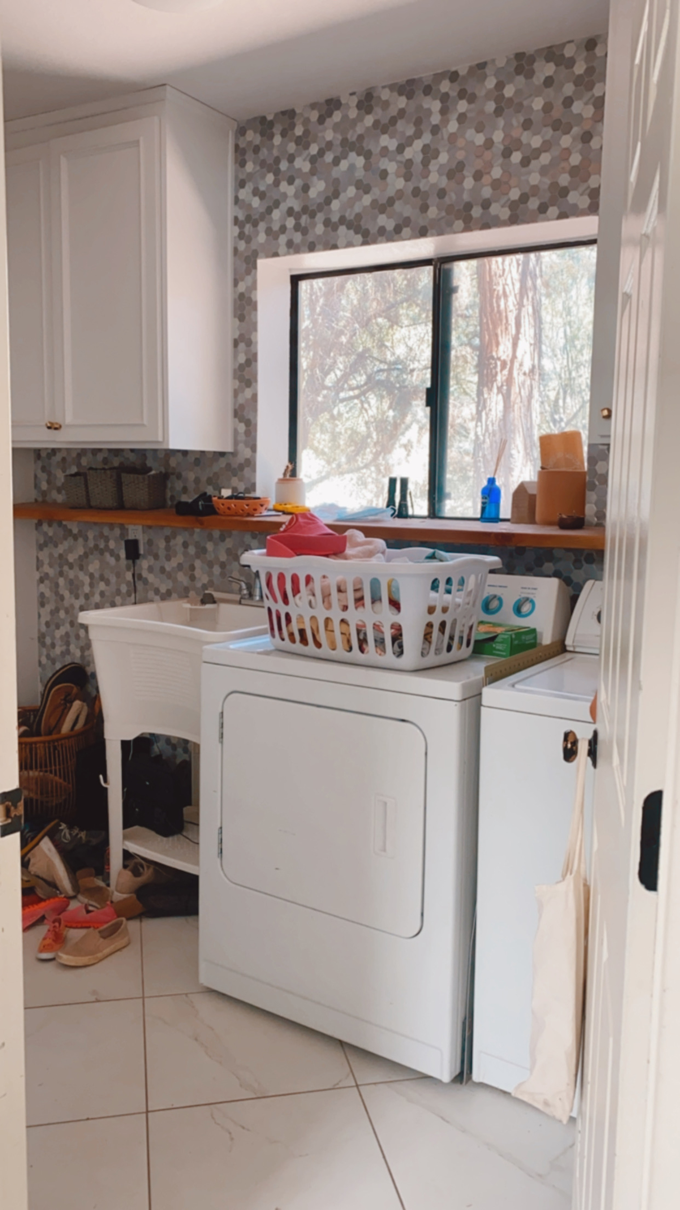 Laundry Room Makeover